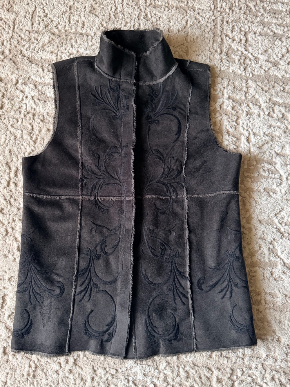 Johnny Was BIYA Black Embroidered Faux Suede Vest Boho Size Medium